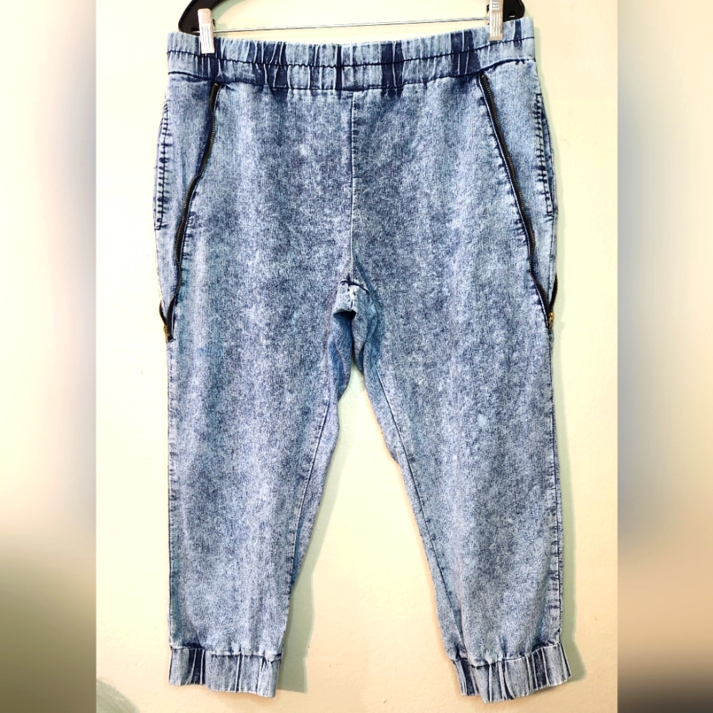 Stylish Chambray Jogger Pants